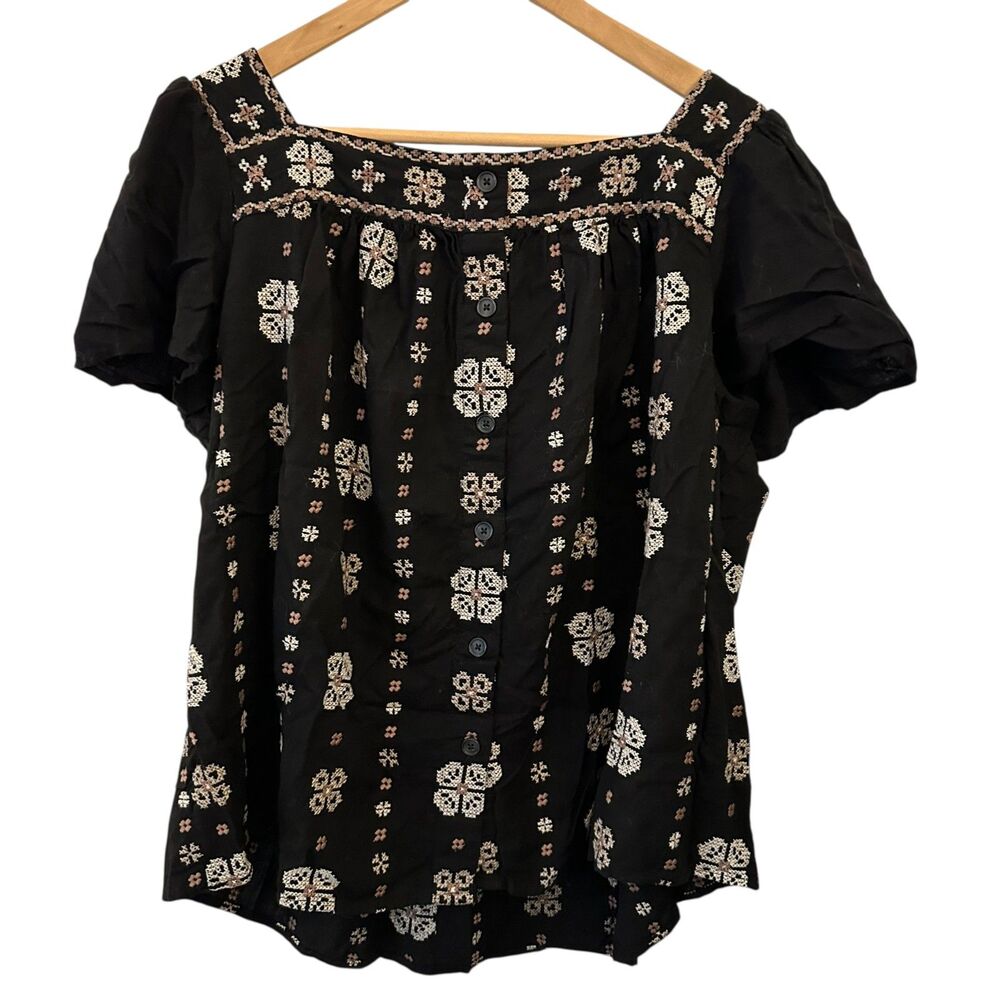 Torrid Black Floral Embroidered Button Front Square Neck Flutter Sleeve Blouse 2
